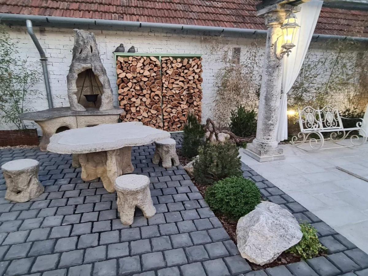 Resident Wellness Vendeghaz Bekescsaba Apartment Exterior foto
