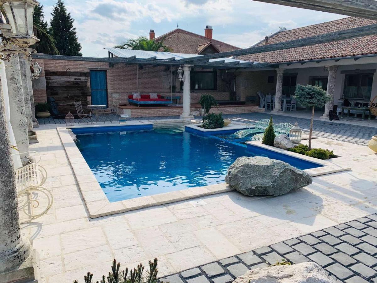 Resident Wellness Vendeghaz Bekescsaba Apartment Exterior foto